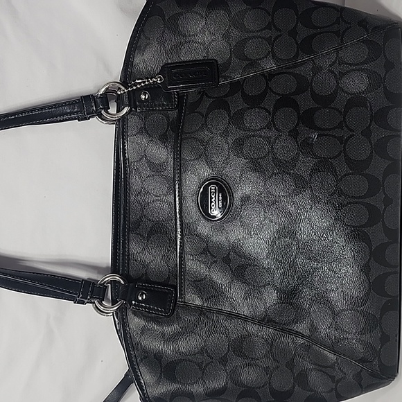 Coach Black/Grey Coated Canvas Signature Logo Peyton Pocket Tote - Picture 3 of 14